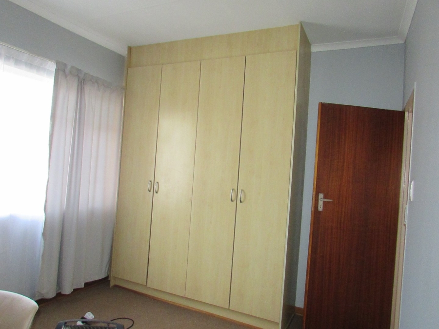 2 Bedroom Property for Sale in Pellissier Free State
